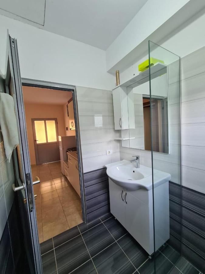 Martini Vacation Home Sarande Luaran gambar