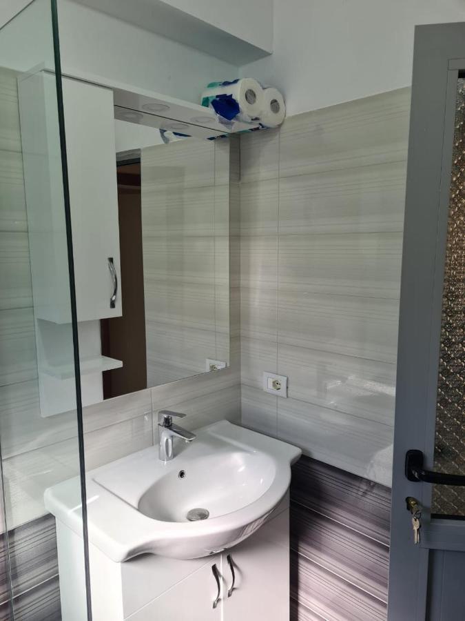 Martini Vacation Home Sarande Luaran gambar