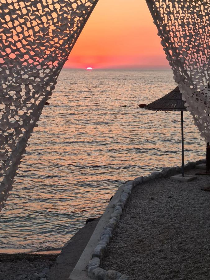 Martini Vacation Home Sarande Luaran gambar