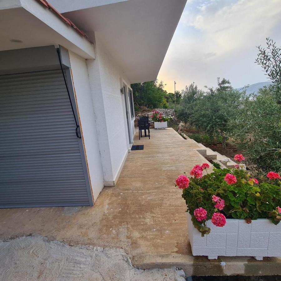 Martini Vacation Home Sarande Luaran gambar